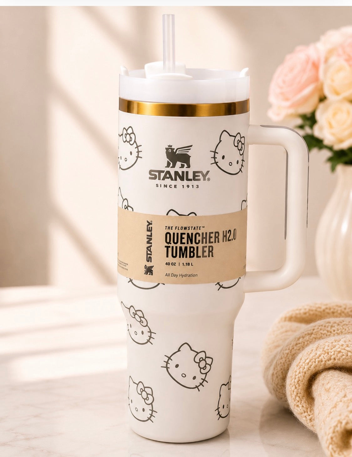 Stanley x Hello Kitty Quencher H2.0 Tumbler 40 oz
